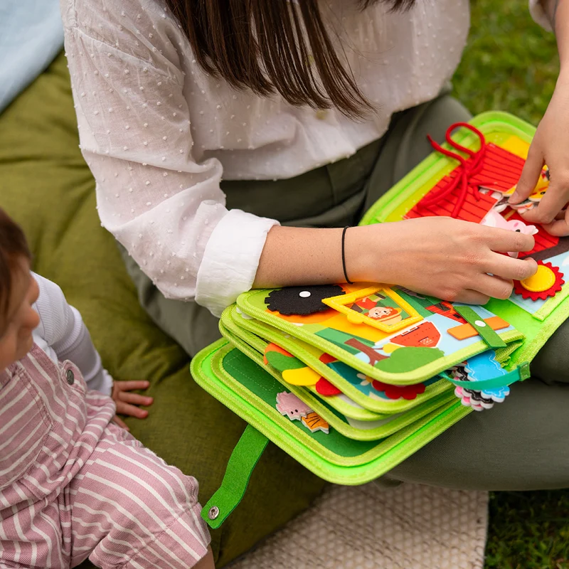 Libro Interattivo Montessori Fattoria