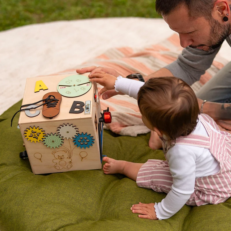 Cubo Interattivo Montessori Multi Attività