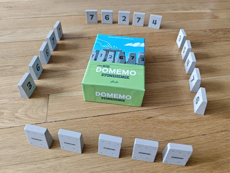 Domemo Stonehenge