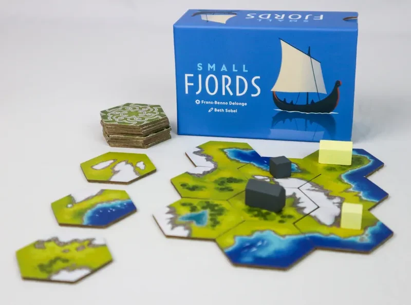 Small Fjords (Pocket Line Edition) FR-EN